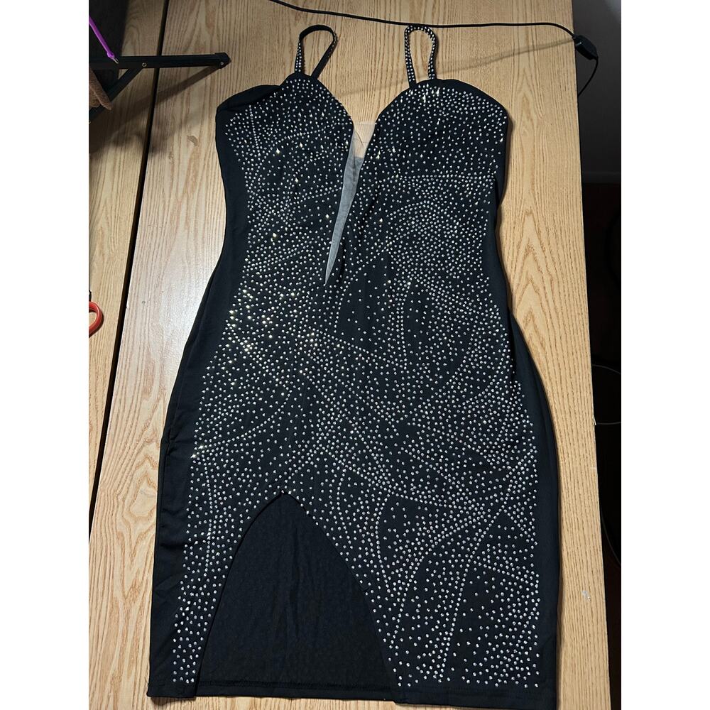 B30 New Women’s Studded Dress Stretchy Lightweight Black size Medium Large